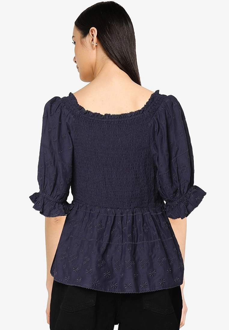 Old Navy Square Neck Babydoll Crafted Top 4 Old Navy Square Neck Babydoll Crafted Top - Billede 2