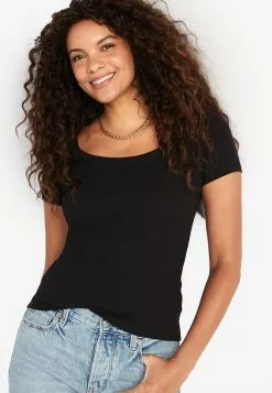 Old Navy Scoop Slim Tee
