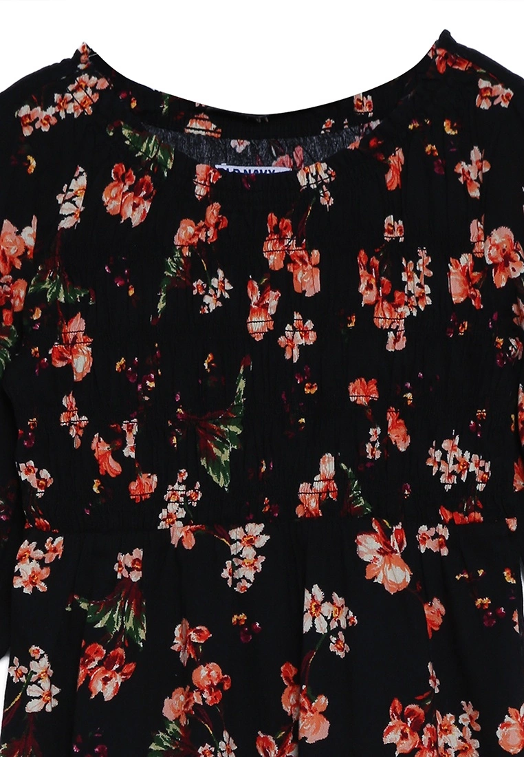 Old Navy Smocked Bodice Printed Dress 5 Old Navy Smocked Bodice Printed Dress - Billede 3