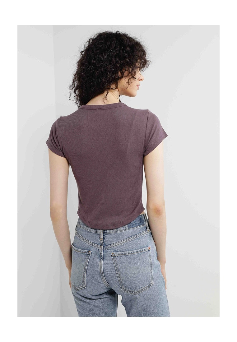 Old Navy UltraLite Cropped Rib-Knit T-Shirt 4 Old Navy UltraLite Cropped Rib-Knit T-Shirt - Billede 2