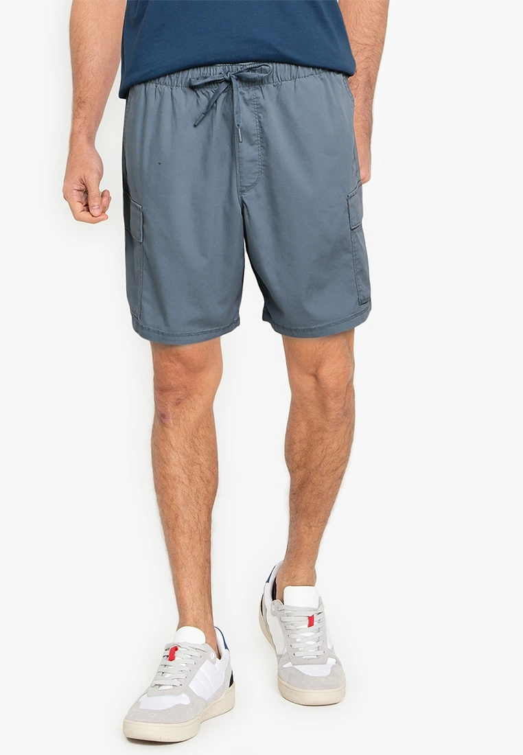 Old Navy 7-Inch Inseam Pull-On Cargo Shorts 3 Old Navy 7-Inch Inseam Pull-On Cargo Shorts