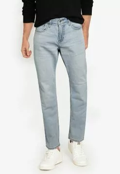 Old Navy Basic Athletic Tapered Jeans