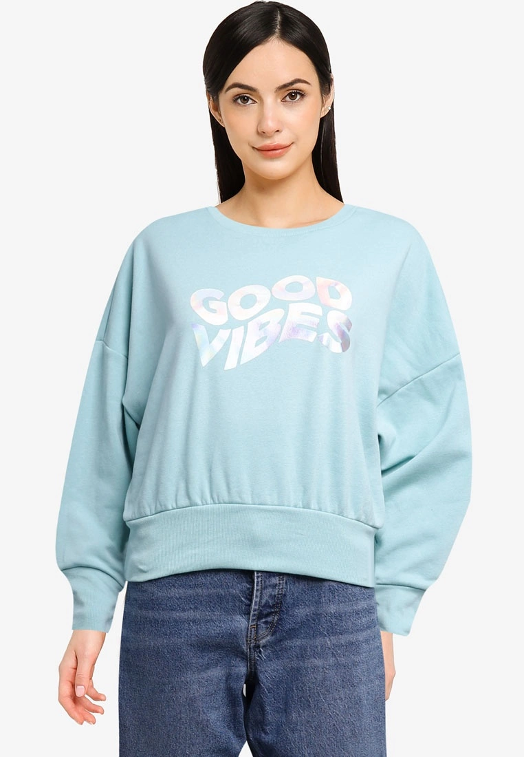 Old Navy Printed Crop Sweatshirt 3 Old Navy Printed Crop Sweatshirt