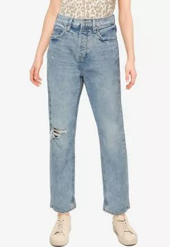 Old Navy Sky High Light Wash Mom Jeans