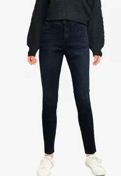 Old Navy High Rise Rock Blue Famous Jeans
