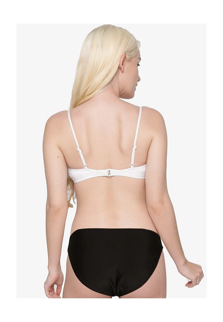 Old Navy Classic Bikini Swim Bottoms 4 Old Navy Classic Bikini Swim Bottoms - Billede 2