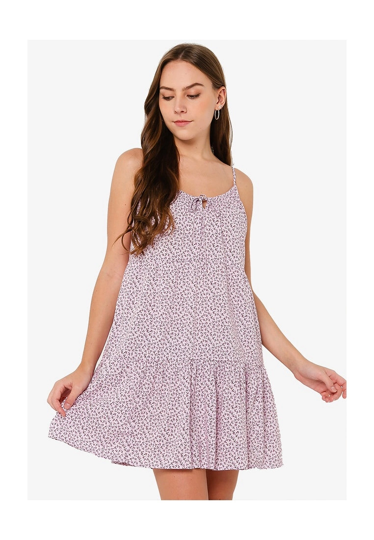 Old Navy Sleeveless Tiered Floral Print Mini Cami Swing Dress 3 Old Navy Sleeveless Tiered Floral Print Mini Cami Swing Dress