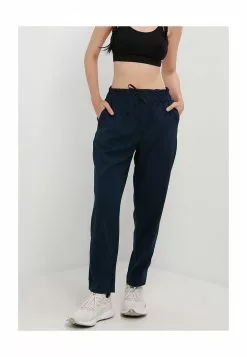 Old Navy Stretch Tech Tapered Pants
