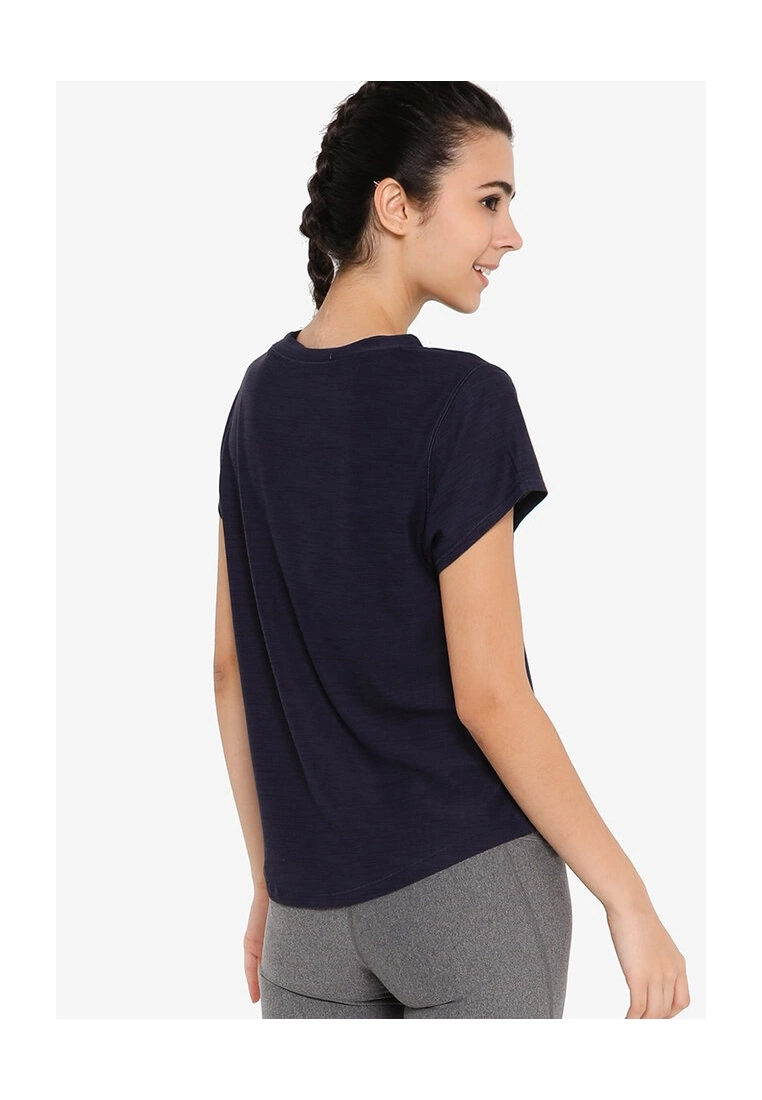 Old Navy Breathe Basic T-Shirt 4 Old Navy Breathe Basic T-Shirt - Billede 2