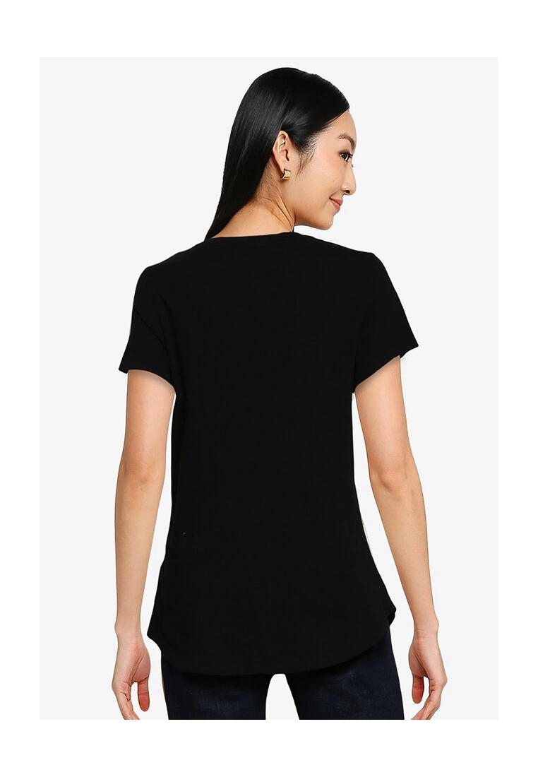 Old Navy Short-Sleeves Graphic EveryWear Tee 4 Old Navy Short-Sleeves Graphic EveryWear Tee - Billede 2