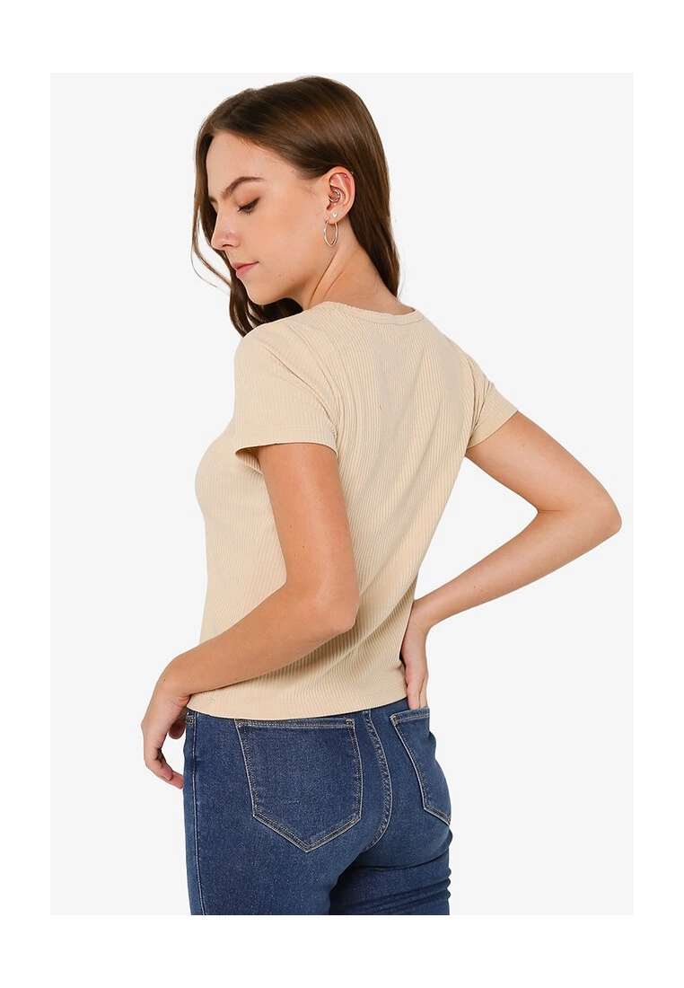 Old Navy Short Sleeves Cropped Slim Fit Rib Knit T-Shirt 4 Old Navy Short Sleeves Cropped Slim Fit Rib Knit T-Shirt - Billede 2