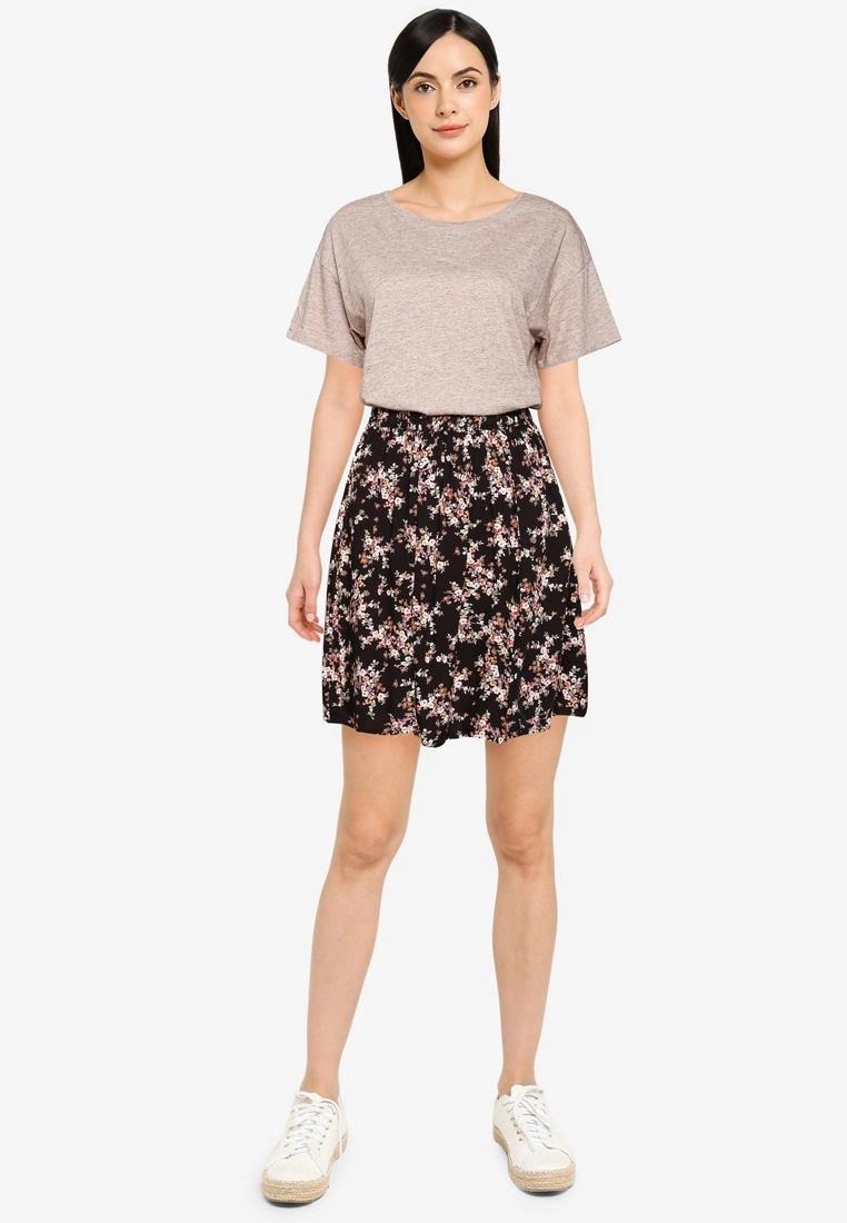 Old Navy Princess Printed Mini Skirt 6 Old Navy Princess Printed Mini Skirt - Billede 4