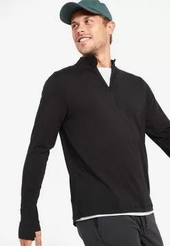 Old Navy 4-Way-Stretch Performance Half-Zip Top