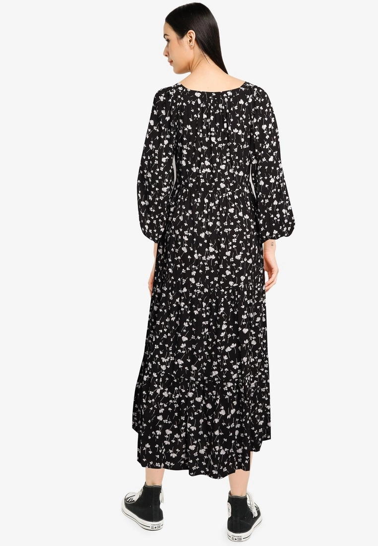 Old Navy Square Neck Tiered Maxi Dress 4 Old Navy Square Neck Tiered Maxi Dress - Billede 2