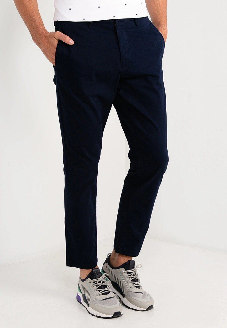 Old Navy Rotation Slim Chino Trousers 3 Old Navy Rotation Slim Chino Trousers