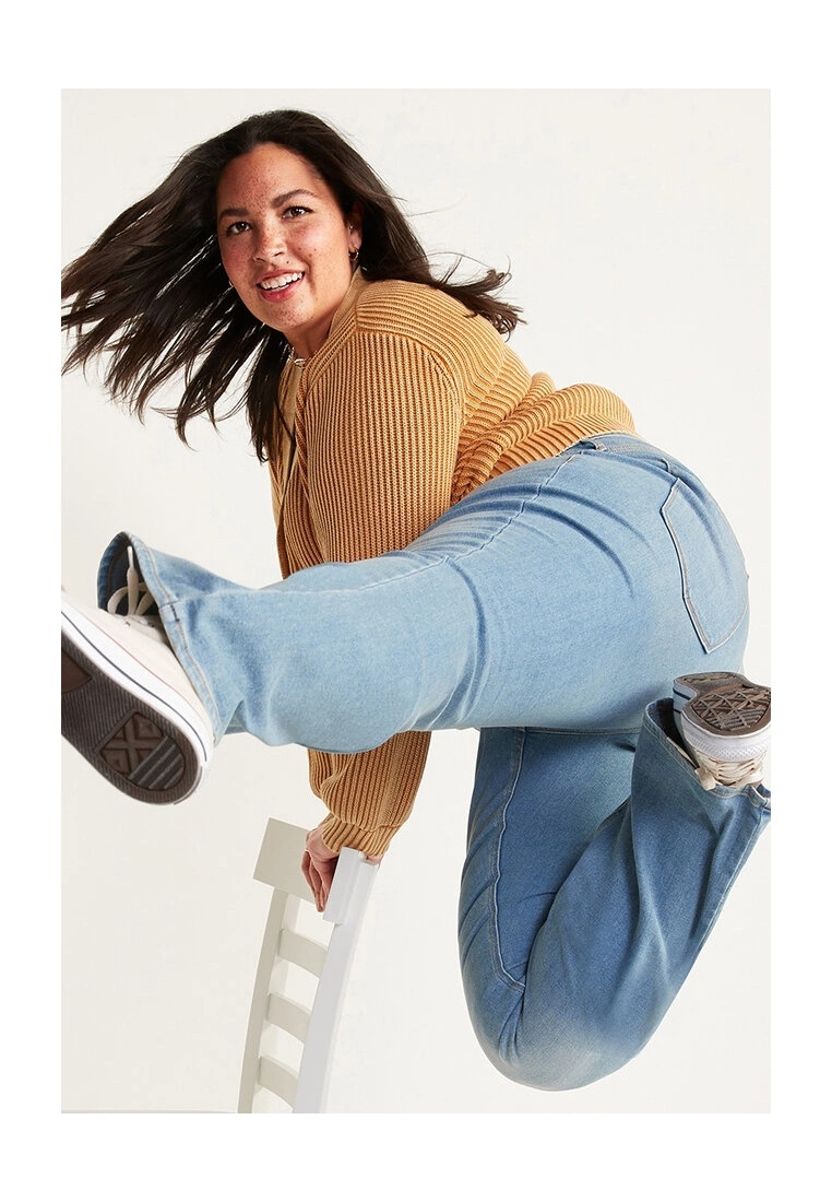 Old Navy Mid Rise Wow Boot Cut Jeans 9 Old Navy Mid Rise Wow Boot Cut Jeans - Billede 7