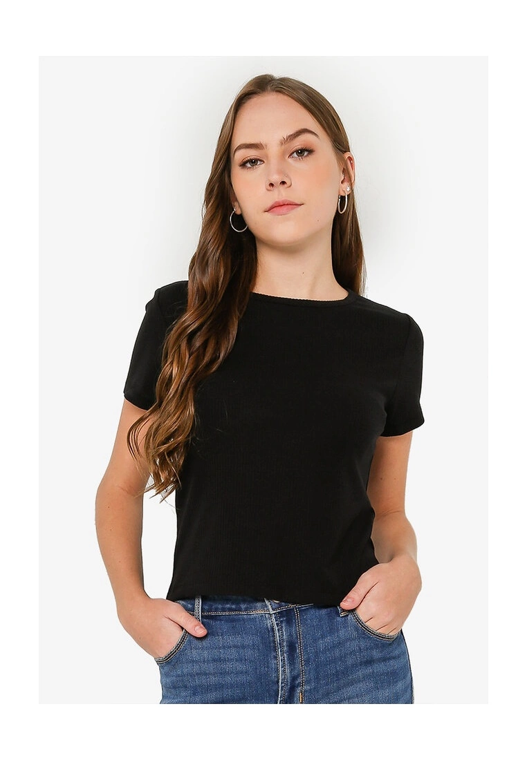 Old Navy Short Sleeves Cropped Slim Fit Rib Knit T-Shirt 3 Old Navy Short Sleeves Cropped Slim Fit Rib Knit T-Shirt