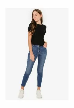 Old Navy Short Sleeves Cropped Slim Fit Rib Knit T-Shirt 9 Old Navy Short Sleeves Cropped Slim Fit Rib Knit T-Shirt -Cykler Salgsbutik old navy 7528 1755706 4