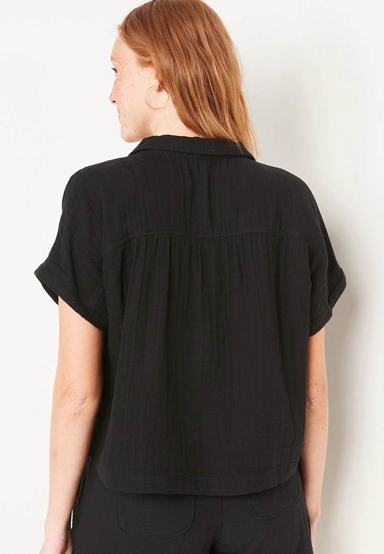 Old Navy Short-Sleeve Loose Shirt 4 Old Navy Short-Sleeve Loose Shirt - Billede 2