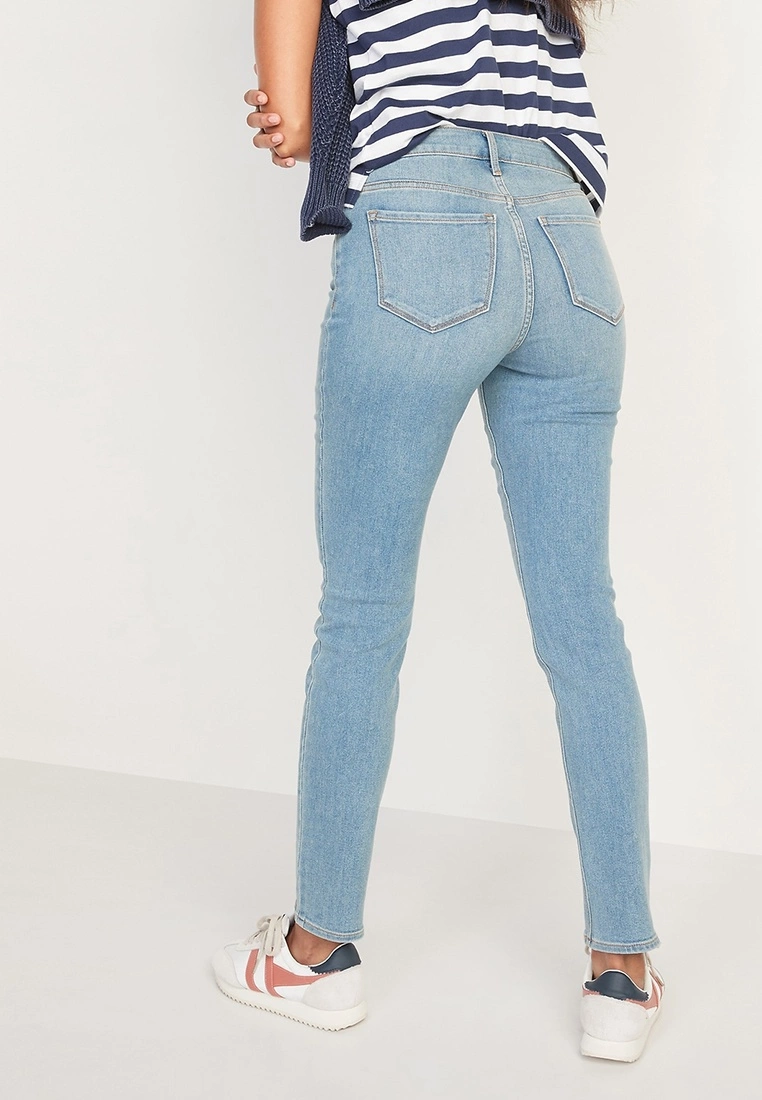 Old Navy High-Waisted Light-Wash Straight-Leg Jeans 4 Old Navy High-Waisted Light-Wash Straight-Leg Jeans - Billede 2