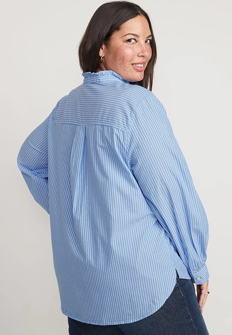 Old Navy Ruffle-Trimmed Striped Collarless Tuxedo Shirt 9 Old Navy Ruffle-Trimmed Striped Collarless Tuxedo Shirt - Billede 7