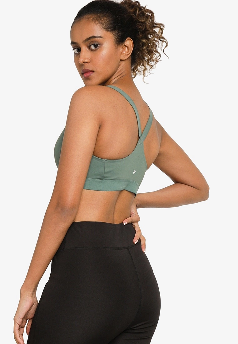 Old Navy Medium Support PowerSoft Adjustable-Strap Sports Bra 3 Old Navy Medium Support PowerSoft Adjustable-Strap Sports Bra
