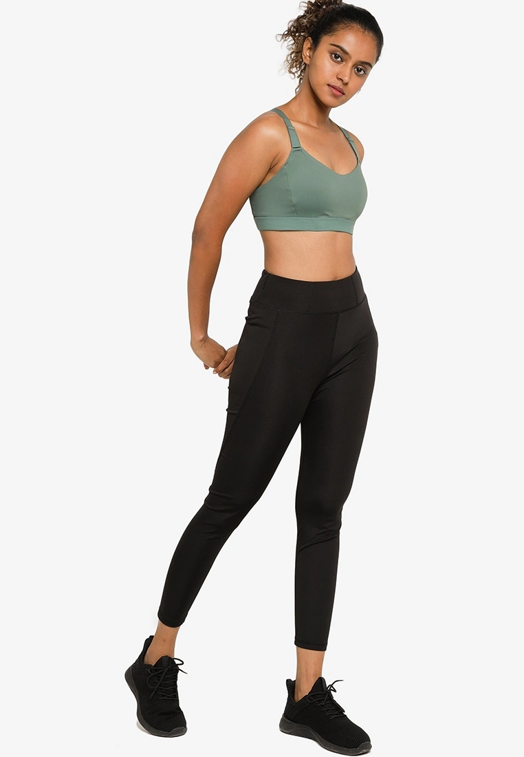 Old Navy Medium Support PowerSoft Adjustable-Strap Sports Bra 6 Old Navy Medium Support PowerSoft Adjustable-Strap Sports Bra - Billede 4