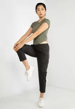 Old Navy UltraLite Cropped Rib-Knit T-Shirt -Cykler Salgsbutik old navy 8940 7880236 4