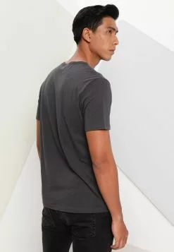 Old Navy Tom And Jerry Graphic T-Shirt 15 Old Navy Tom And Jerry Graphic T-Shirt -Cykler Salgsbutik old navy 8950 5570716 6