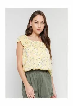 Old Navy Flutter Sleeves Smocked Floral Swing Blouse