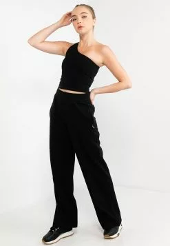 Old Navy Powerchill Longline One Shoulder Sports Bra 9 Old Navy Powerchill Longline One Shoulder Sports Bra -Cykler Salgsbutik old navy 9402 3549736 4