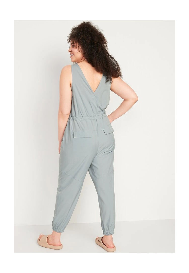 Old Navy Sleeveless Stretch Tech Jumpsuit 7 Old Navy Sleeveless Stretch Tech Jumpsuit - Billede 5