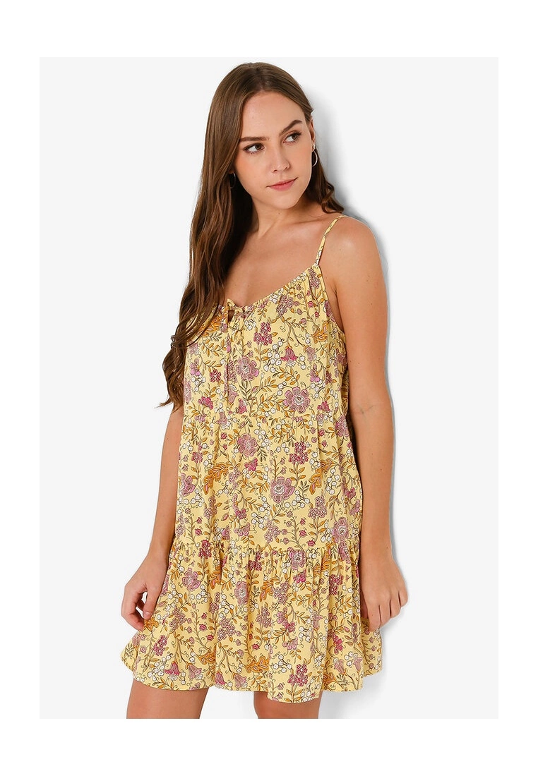 Old Navy Sleeveless Tiered Floral Print Mini Cami Swing Dress 3 Old Navy Sleeveless Tiered Floral Print Mini Cami Swing Dress