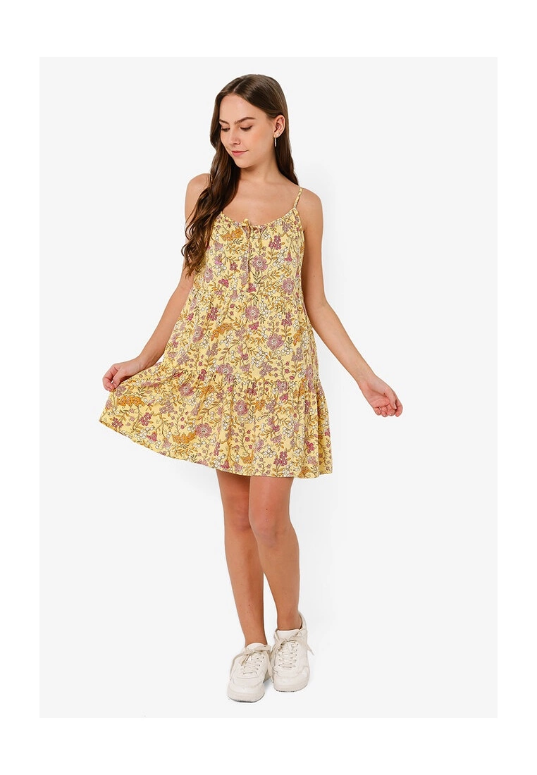 Old Navy Sleeveless Tiered Floral Print Mini Cami Swing Dress 6 Old Navy Sleeveless Tiered Floral Print Mini Cami Swing Dress - Billede 4