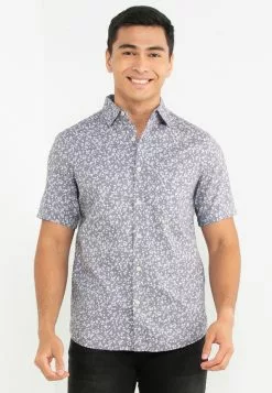 Old Navy Short Sleeves Everyday Poplin Shirt