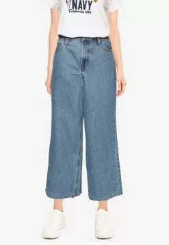 Old Navy Extra High-Waisted Wide-Leg Jeans