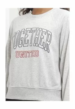 Old Navy Americana Crop Crew Sweatshirt 12 Old Navy Americana Crop Crew Sweatshirt -Cykler Salgsbutik old navy 9889 0150716 3