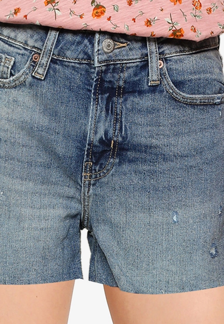 Old Navy Destructed Wash Denim Shorts 5 Old Navy Destructed Wash Denim Shorts - Billede 3